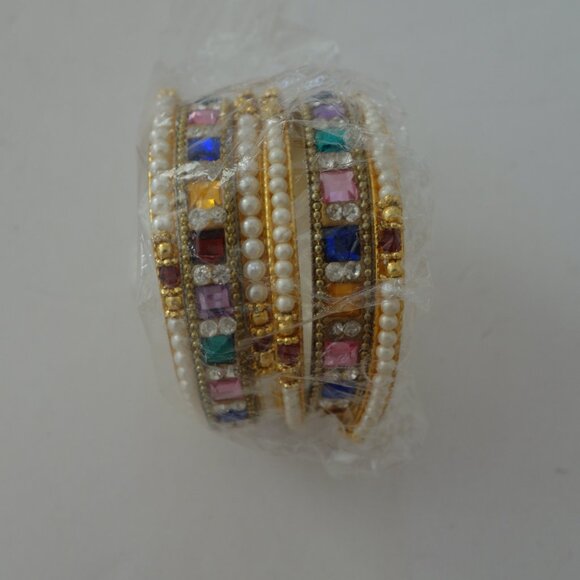 Beautiful Colorful Bangle set of 4 Bangles and 2 Broader Bangles Diameter 2.25" - Picture 8 of 14